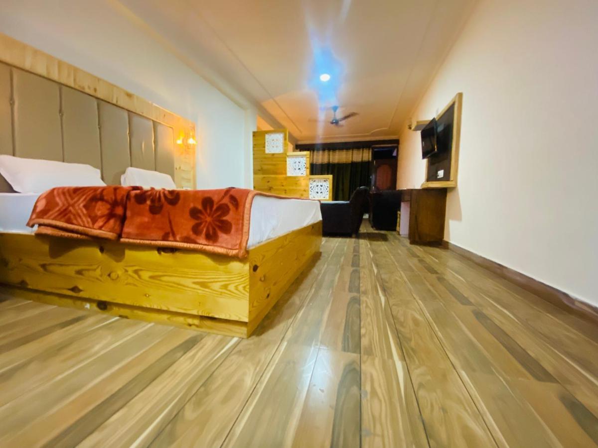 Hotel Hawa Mahal Manāli Eksteriør bilde
