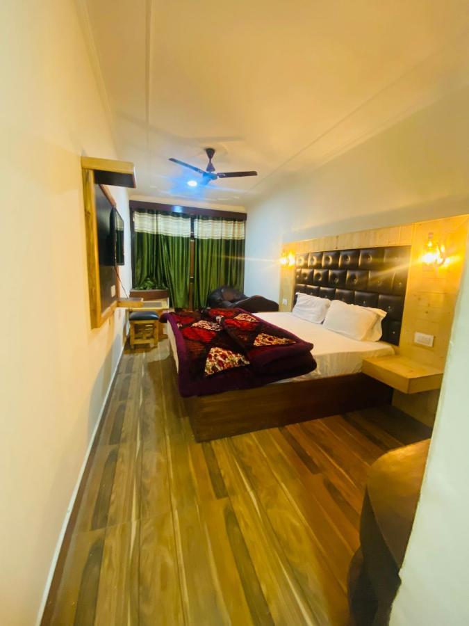 Hotel Hawa Mahal Manāli Eksteriør bilde