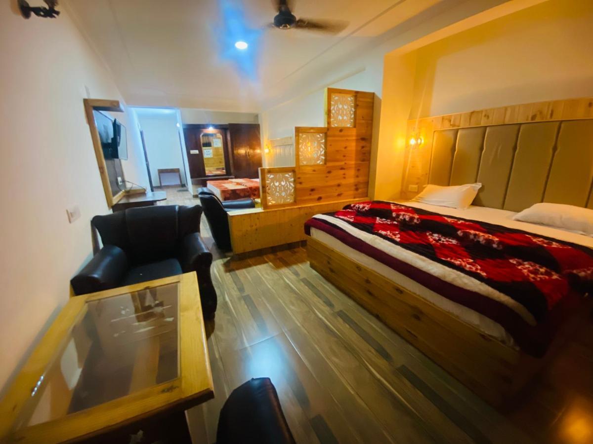 Hotel Hawa Mahal Manāli Eksteriør bilde